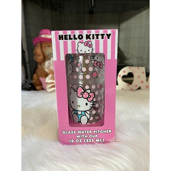 Sanrio Hello Kitty Pink 18-Oz Glass Pitcher and 8-Oz Cup Strawberries & Bows - Picture 1 of 4
